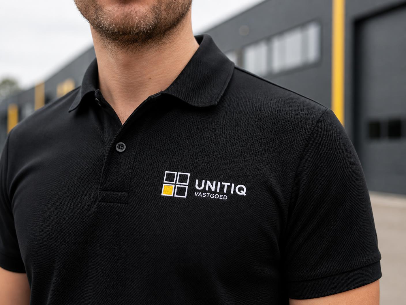 Bedrijfskleding — zwarte polo